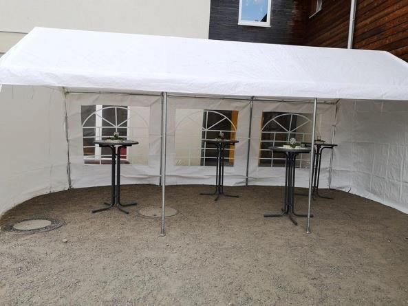 Partyzelt 3m x 6m (2 Stück vorhanden)